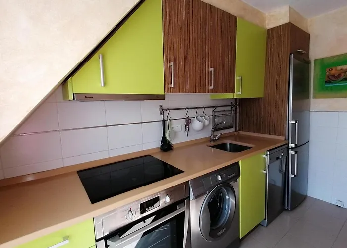 Apartman En Soto De La Marina. Wifi Y Piscina.